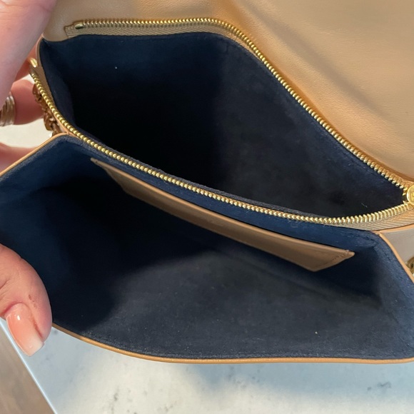 Louis Vuitton Pochette Coussin - Picture 4 of 5